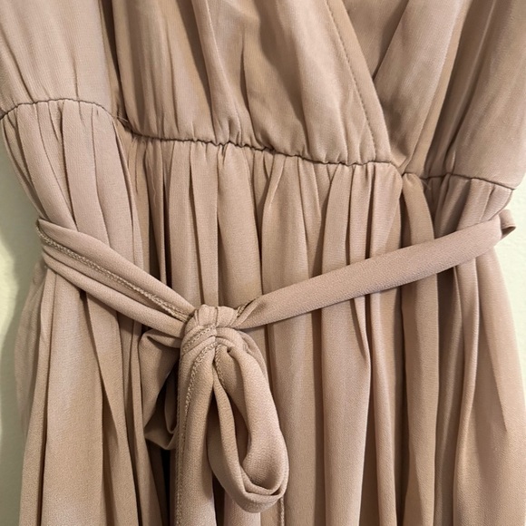 Baltic Born Kristina Maxi Dress Size XS Bridesmaid Flowy Formal NWT neutral read - Picture 3 of 11